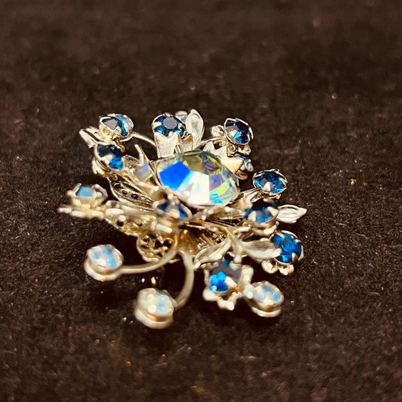 Silver Tone, Blue AB Rhinestones & Other Blue Rhinestones Floral Brooch (3811) - Picture 3 of 5